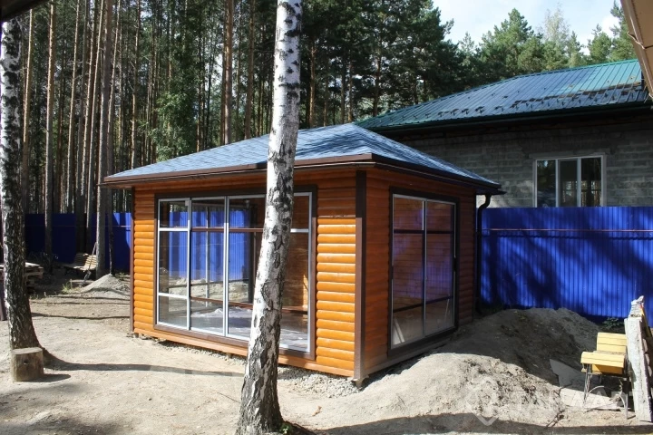 Застекленные беседки