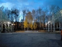 Высокий арочный навес с большим пролетом