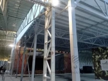 Высокий односкатный навес с большим пролетом