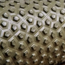 Массажный ролл RumbleRoller Gator
