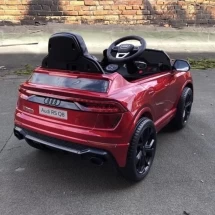 Электромобиль Audi RS Q8 HL518 красный глянец