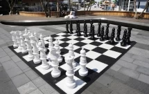 Шахматы гигантские (король 90 см) с пластиковой доской 3,3*3,3м