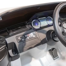 Электромобиль Range Rover Velar белый