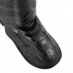 Щитки Venum Gladiator Black/Black, фото 2