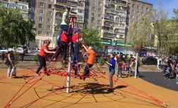Канатный лаз (красный канат + черный крепеж) Romana 601.01.00, фото 5