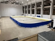 Хоккейная площадка 60х30 м стеклопластик 5 мм с ограждением по периметру