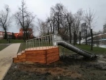 Горка-желоб на естественном холме (8 п.м.)
