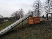 Горка-желоб на естественном холме (13 п.м.)
