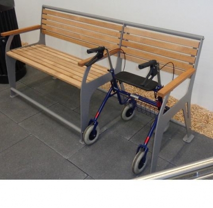Скамья с местом для коляски, фото 1