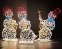 Световая фигура Снеговик-музыкант sn004 (инструмент на выбор)