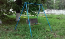 Качели двухместные на цепях