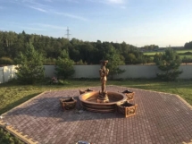 Фонтан Королевский с русалками и вазонами