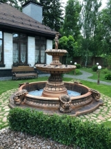 Дворцовый фонтан с Афродитой