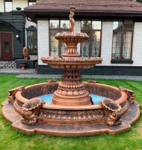 Дворцовый фонтан с Афродитой