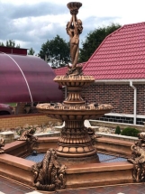 Фонтан Дворцовый с русалками