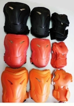 Защита для роликов М YD-0176 красная