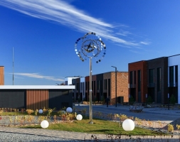 Скульптура из нержавеющей стали Бриз Малый размер, 8-гранное конусовидное основание из нержавеющей стали, фото 6