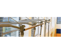 Конструкция настенная для подвешивания канатов, шестов, лесенок