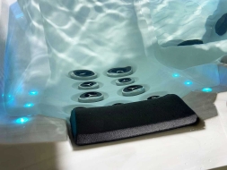 Уличный джакузи с подогревом Jazzi Pool 329A1 Capri, фото 5 Уличный джакузи с подогревом Jazzi Pool 329A1 Capri, фото 5