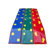 Коврик со следочками из 3-х частей Коврик со следочками из 3-х частей