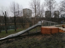 Горка-желоб на естественном холме (8 п.м.)