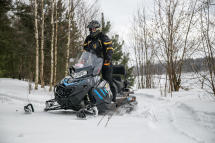 Снегоход РУССКАЯ МЕХАНИКА Vector 551