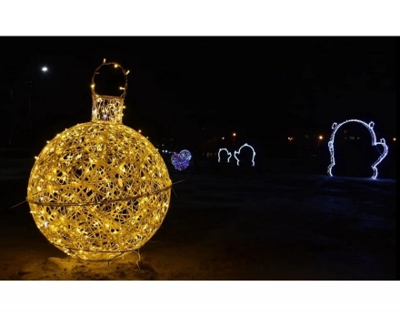 Светящаяся фигура Ёлочная игрушка на раме (диаметр 1,2 м), фото 4