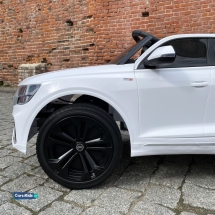 Электромобиль Audi Q8 BBH-1187 белый