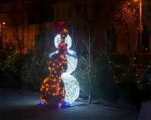 Световая фигура Снеговик-музыкант (высота 1,3 м)